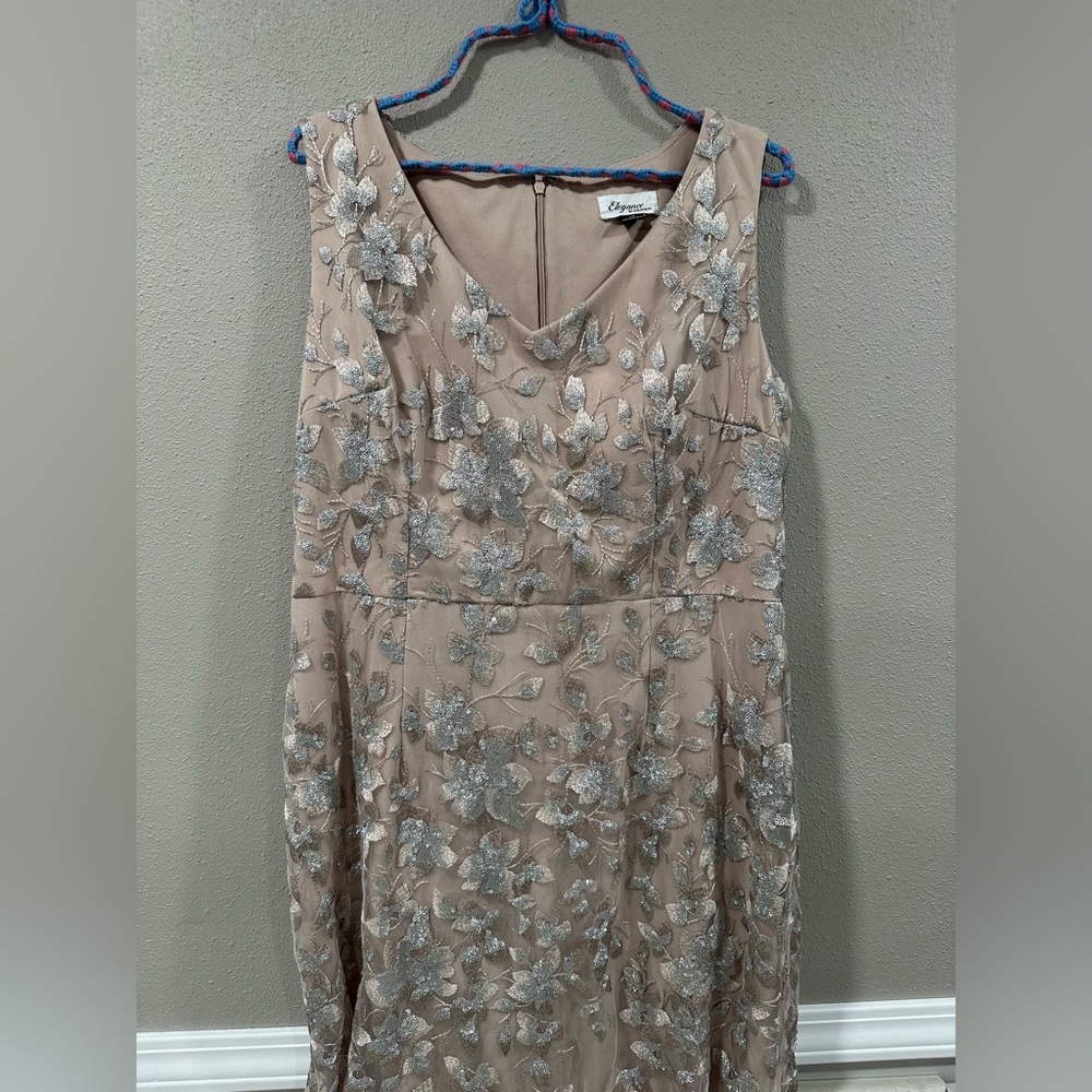 Embroidered Sequin Flower V Neck Tulle Gown - Picture 6 of 11